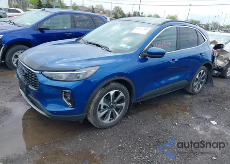 2023 Ford Escape Platinum z USA, uszkodzony, nr VIN 1FMCU9JZ1PUA50679